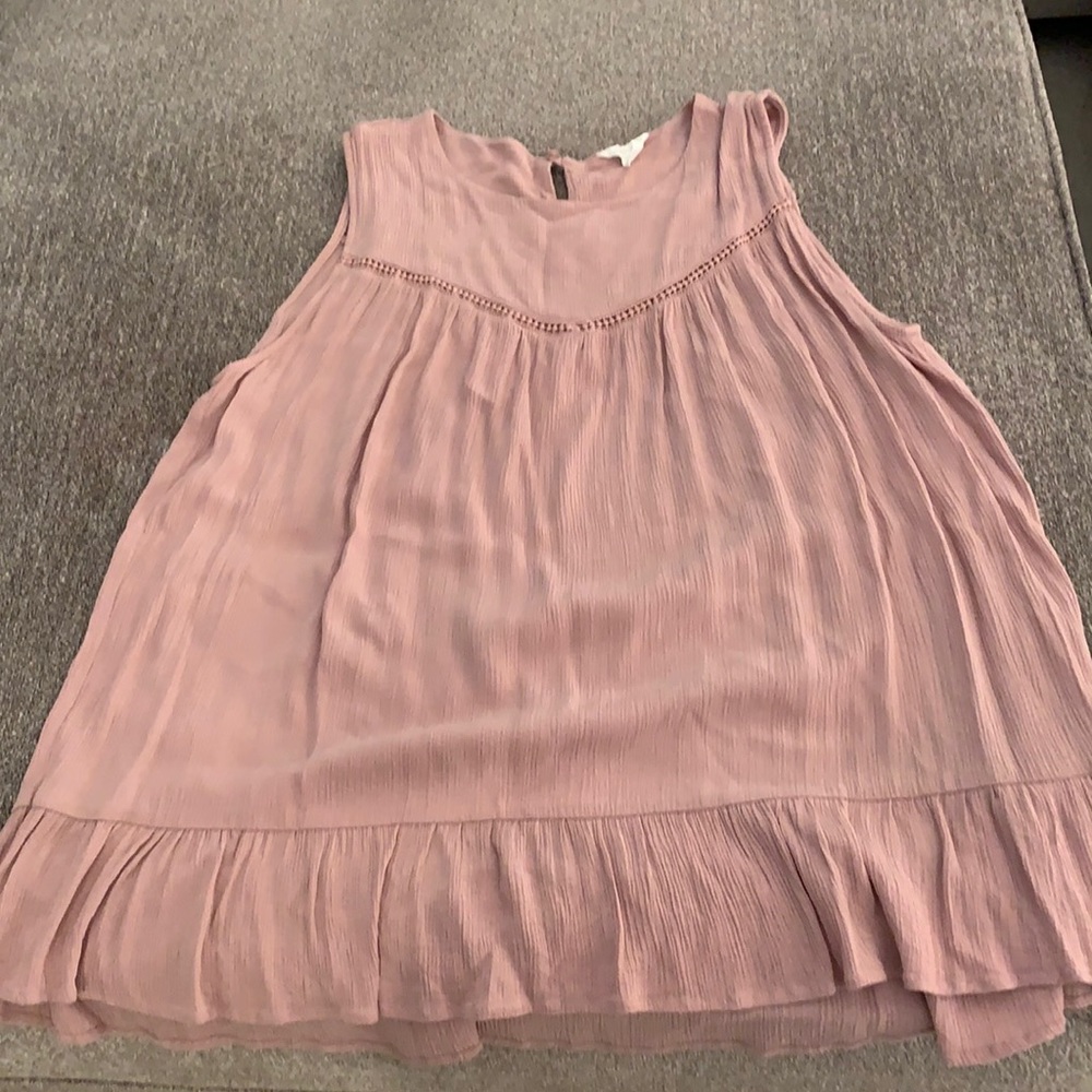 Caslon ruffle hem gauze tank size 1x